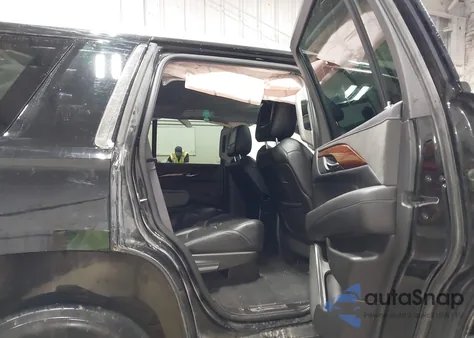 2016 Cadillac Escalade Luxury Collection z USA, uszkodzony, nr VIN 1GYS4BKJ3GR397248